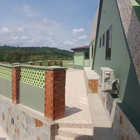 Mama Lee'S Lodge Yamoransa Екстериор снимка
