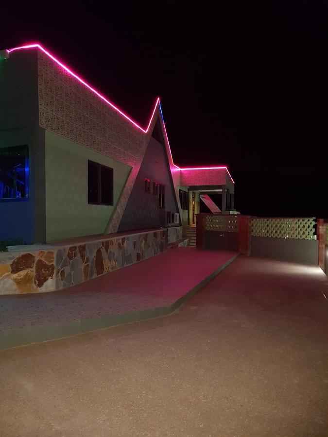 Mama Lee'S Lodge Yamoransa Екстериор снимка