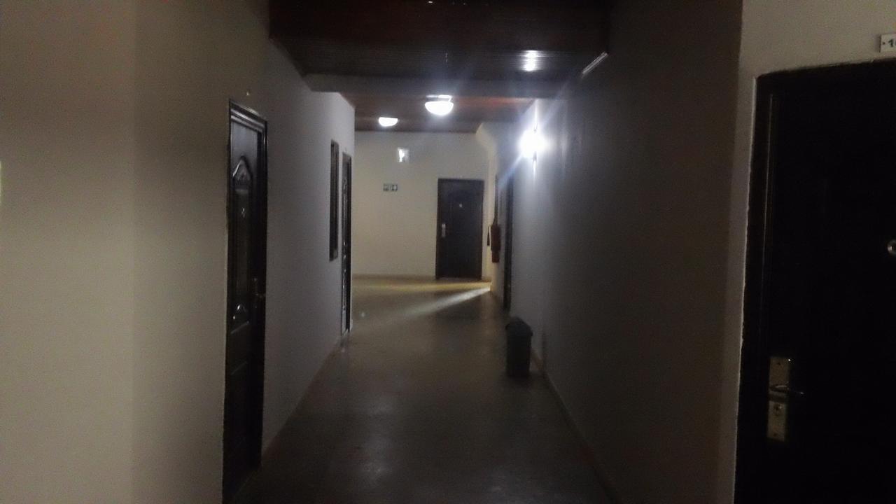 Mama Lee'S Lodge Yamoransa Екстериор снимка