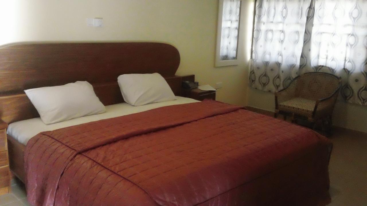 Mama Lee'S Lodge Yamoransa Екстериор снимка